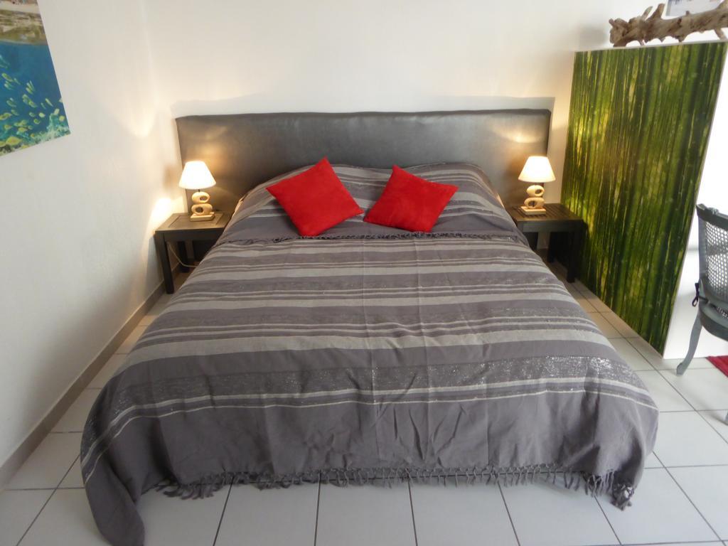 Les Arceaux Apartment มงต์เปอลิเยร์ ภายนอก รูปภาพ